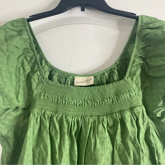 NWT Universal Thread large green blouse from Target. - Picture 2 of 8